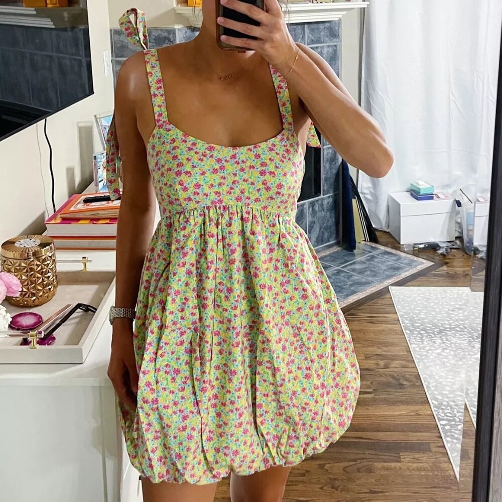 New NWT Lovers and Friends Kian Mini Dress in Millie Floral Multi